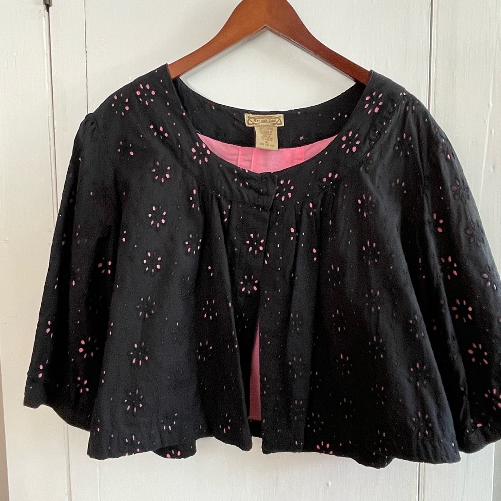 Art & Soul Black and Pink Cotton Eyelet & Embroidered Shrug Size XL